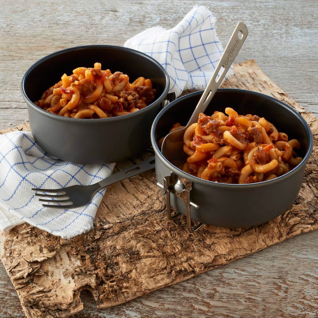 trekn-eat-hongaarse-stoofpot-met-rundvlees-en-noedels-2 trekn eat hongaarse stoofpot met rundvlees en noedels 2